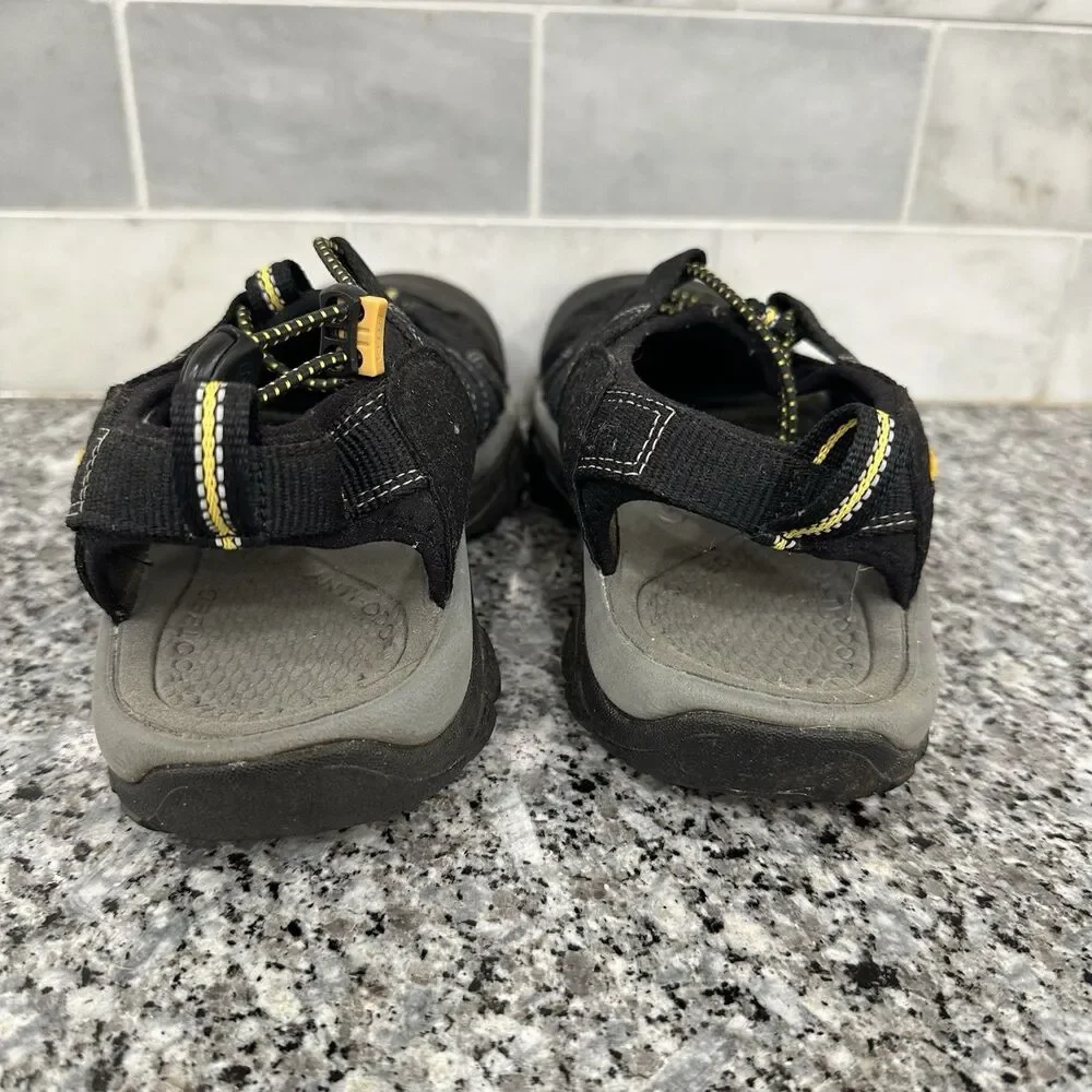 Keen Men’s Newport H2 Black Trail Hiking Sandals Size US 8.5
